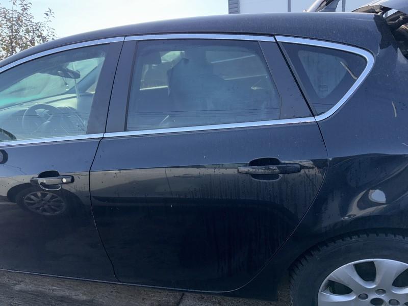 Portiera usa spate stanga culoare negru - gar Opel Astra J facelift (2012-2015)